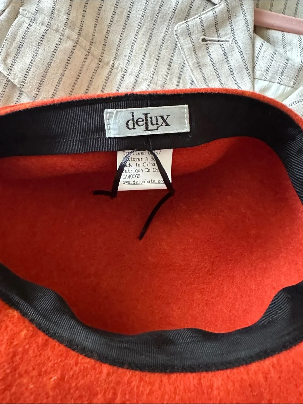 Women's Orange Wool Bow Cloche Cap - Picture 5 of 5